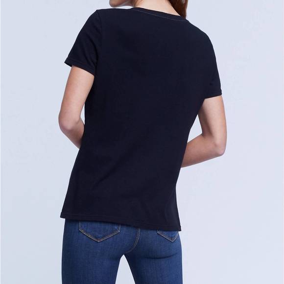 NEW L'AGENCE daija relaxed v-neck tee in black - Picture 4 of 4